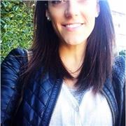 Laureata in politiche e managment impartisce lezioni di italiano e diritto